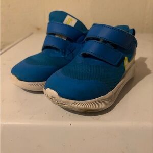 Nike Kids Blue and Yellow Sneakers